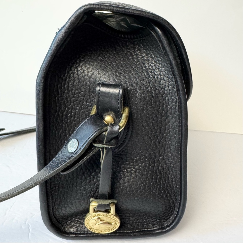 Dooney & Bourke Essex Black Shoulder Bag - Picture 5 of 16